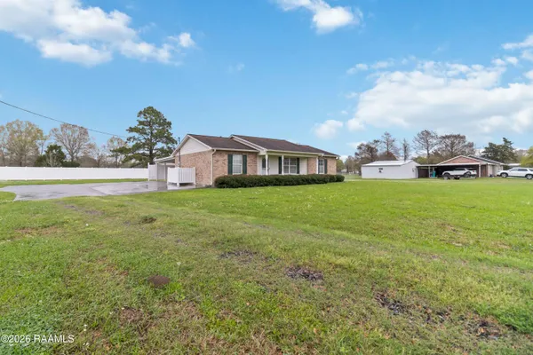 $172,500 | 2231 Highway 742, Port Barre, LA 70577
