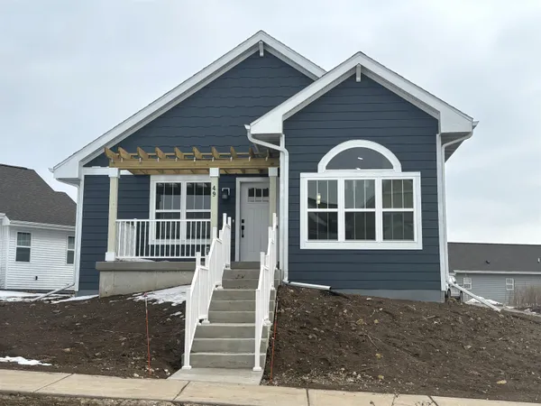 49 Windflower Way, Mount Horeb, WI 53572