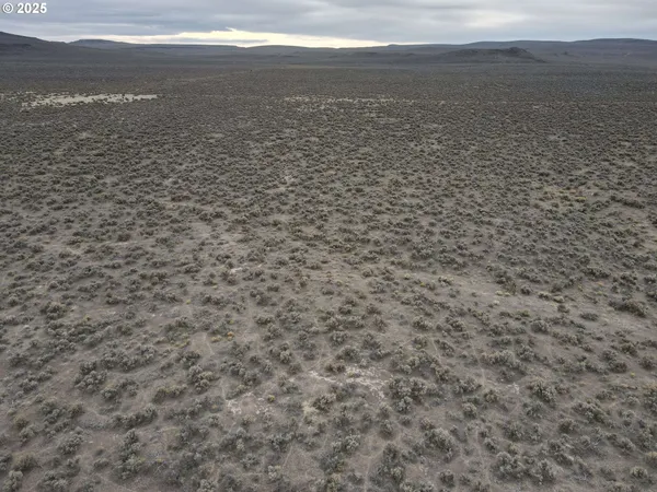 $33,000 | 1800 Christmas Valley Highway, Christmas Valley, OR 97641