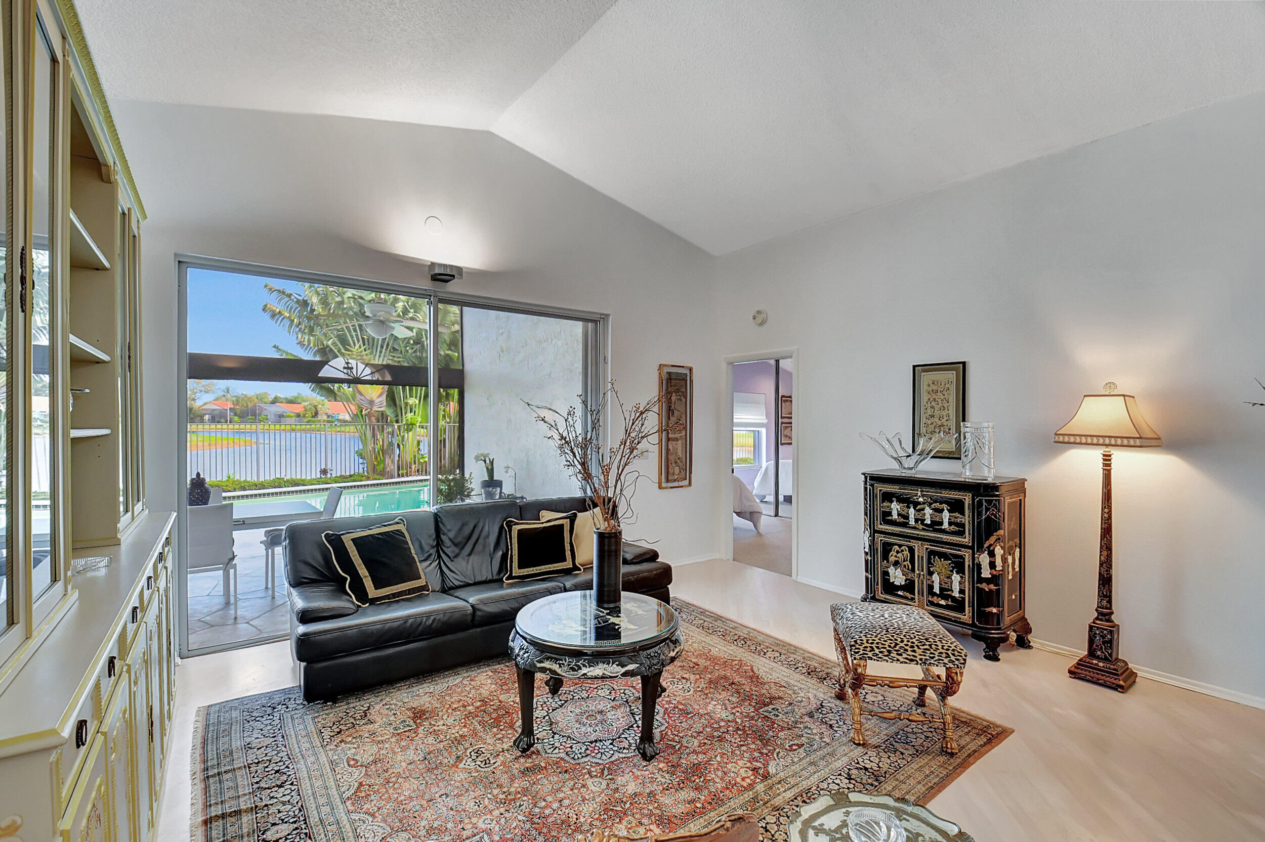 19900 Milan Terrace Boca Raton, FL 33434 - Photo 15 of 58 Living room