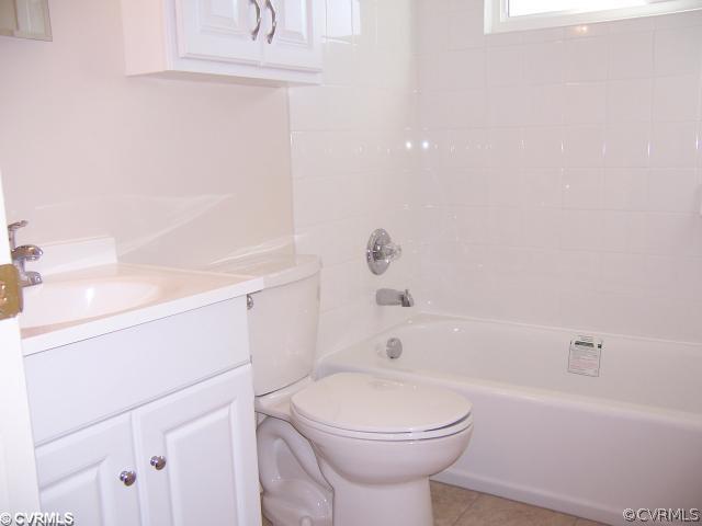 1304 Warfield Road Richmond, VA 23229 - Photo 9 of 12 Master Bath