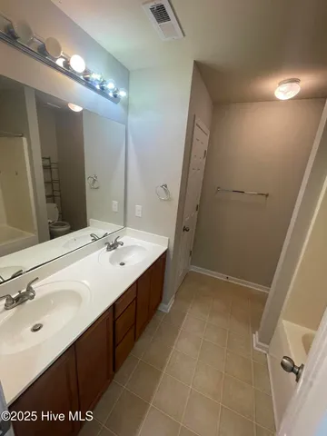 $1,600 | 407 Caldwell Loop, Jacksonville, NC 28546