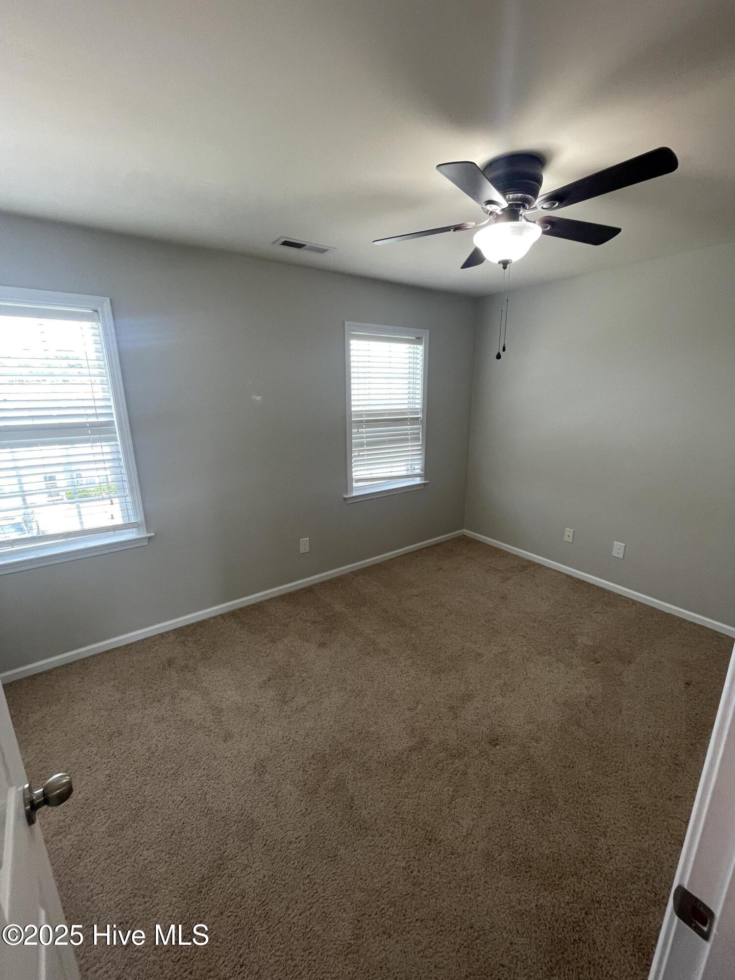 407 Caldwell Loop Jacksonville, NC 28546 - Photo 5 of 15 IMG_3877