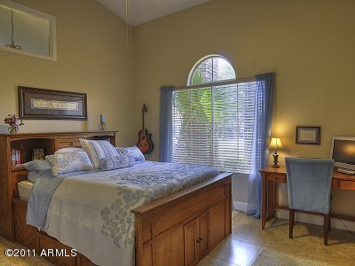 4742 East Hearn Road Phoenix, AZ 85032 - Photo 20 of 24 Bedroom 4