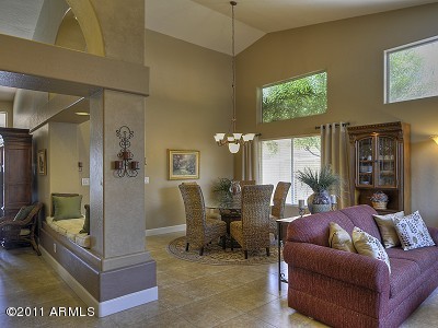 4742 East Hearn Road Phoenix, AZ 85032 - Photo 5 of 24 Entry
