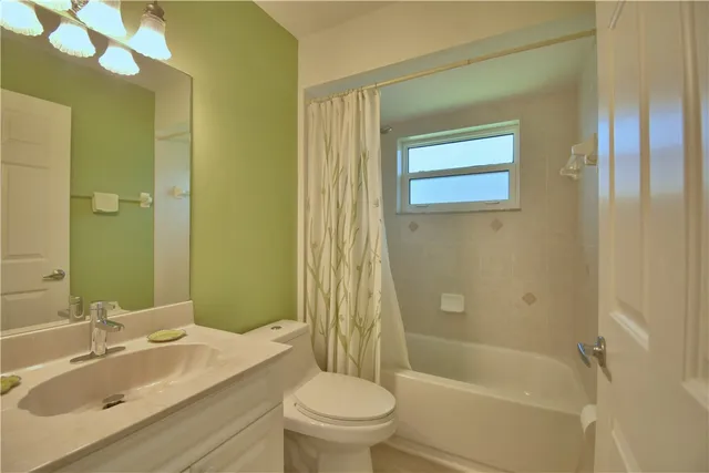 $435,000 | 432 Bywood Avenue, Sebastian, FL 32958