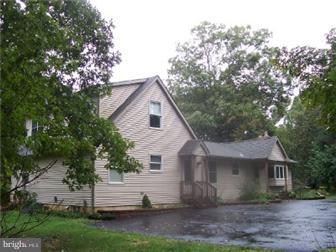 37 Crow Pond Road Elmer, NJ 08318 - Photo 3 of 12 Exterior Front