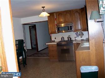 37 Crow Pond Road Elmer, NJ 08318 - Photo 5 of 12 Kitchen