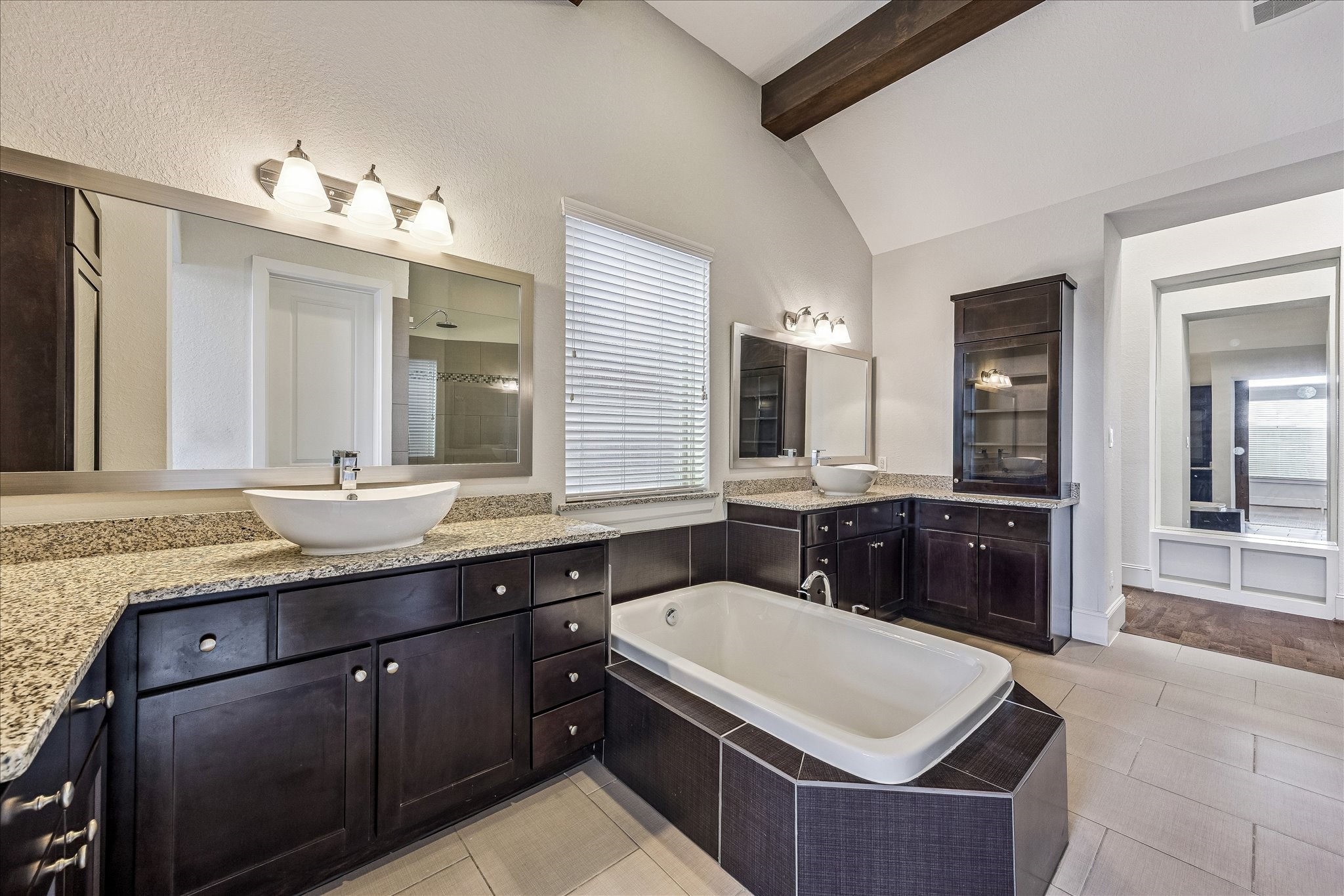 1607 Pinot Circle Houston, TX 77055 - Photo 19 of 43
