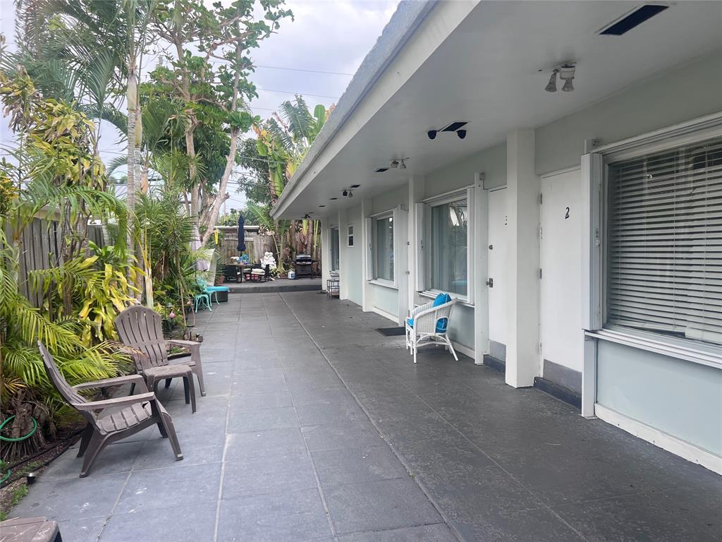 2850 Northeast 30th Street, Unit 2 Fort Lauderdale, FL 33306 - Photo 10 of 11