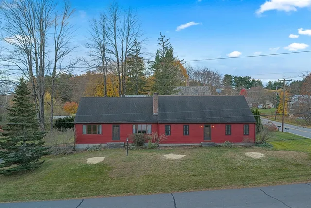 $475,000 | 4 Pickett Lane, Greenfield, MA 01301