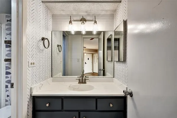 $144,500 | 2901 26th Street West, Unit 606, Bradenton, FL 34205
