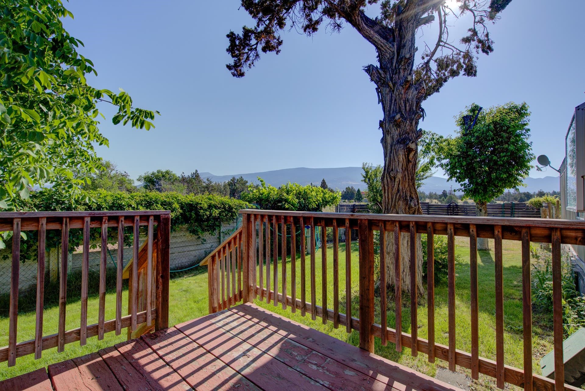 8236 Modoc Road Montague, CA 96064 - Photo 6 of 32 Gallery Image 6