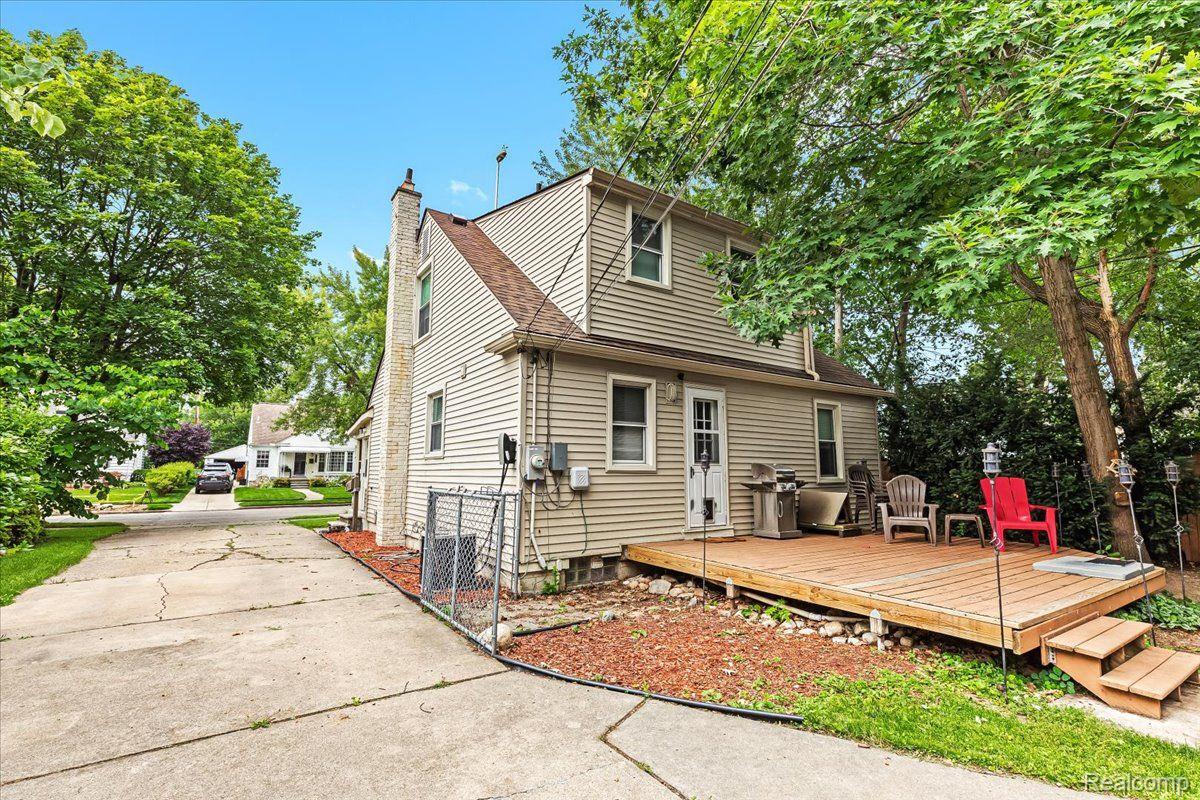 1738 Eaton Road Berkley, MI 48072 - Photo 24 of 28 Gallery Image 24