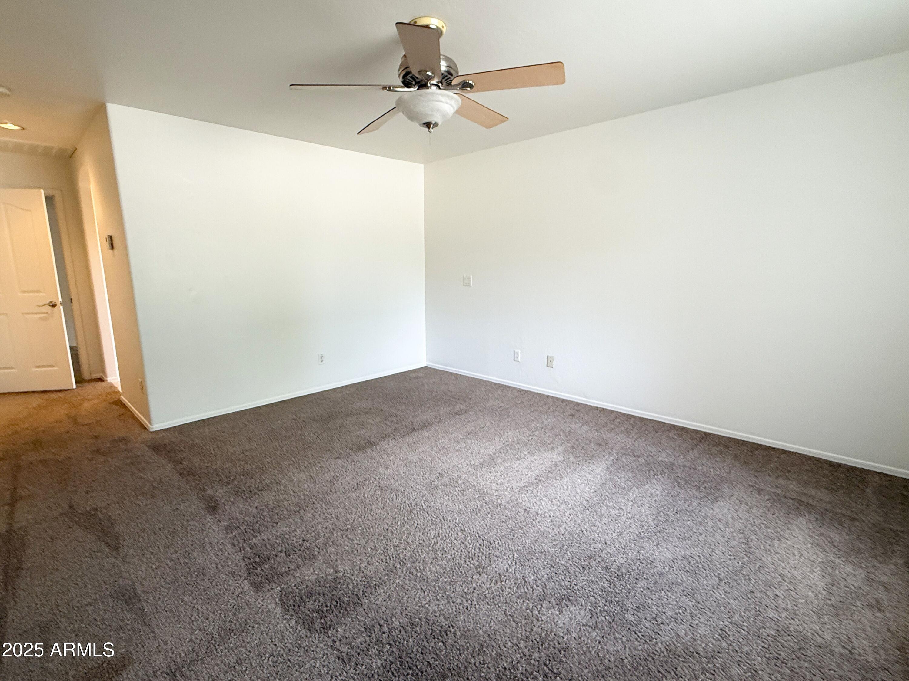 2538 West Maldonado Road Phoenix, AZ 85041 - Photo 13 of 30 IMG_1038