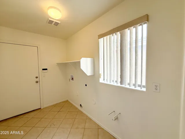 $2,400 | 2538 West Maldonado Road, Phoenix, AZ 85041