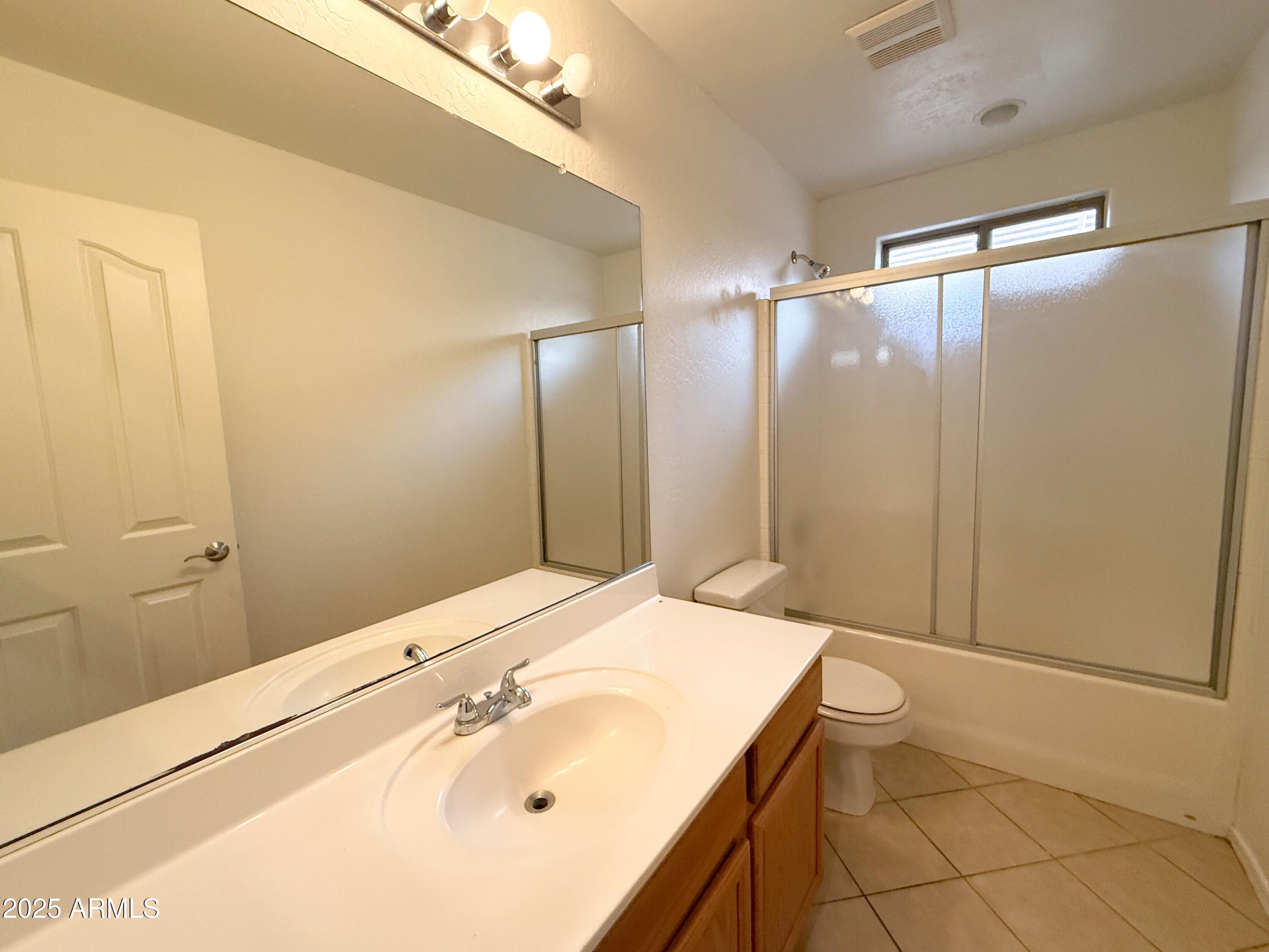 2538 West Maldonado Road Phoenix, AZ 85041 - Photo 26 of 30 IMG_1069