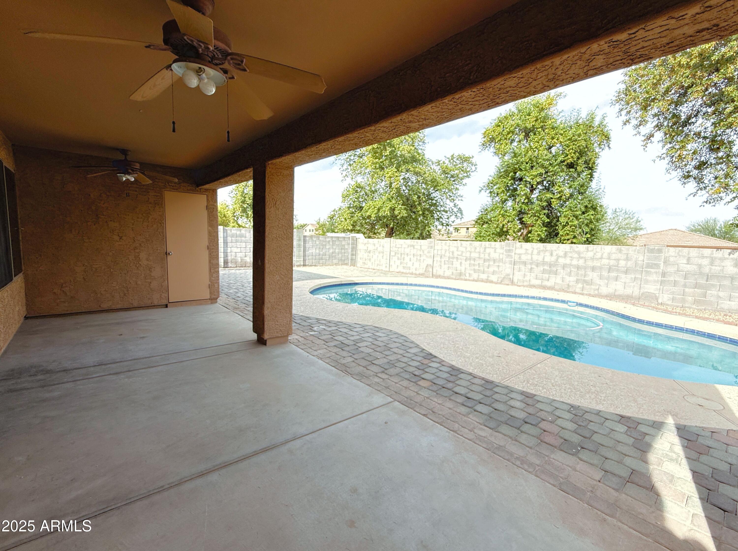 2538 West Maldonado Road Phoenix, AZ 85041 - Photo 28 of 30 IMG_1076