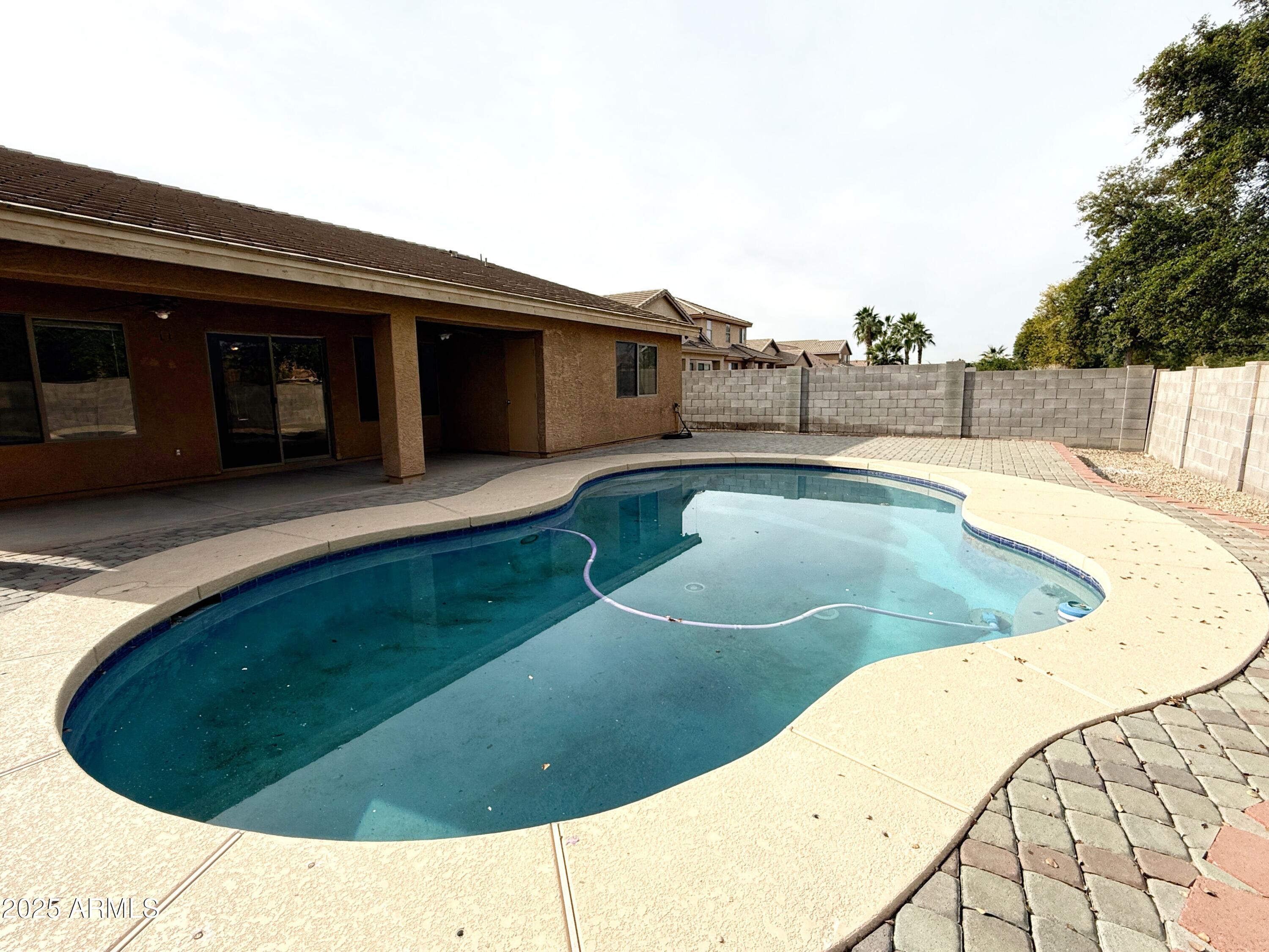 2538 West Maldonado Road Phoenix, AZ 85041 - Photo 29 of 30 IMG_1078