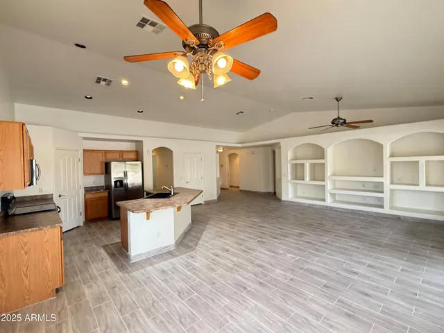 $2,400 | 2538 West Maldonado Road, Phoenix, AZ 85041