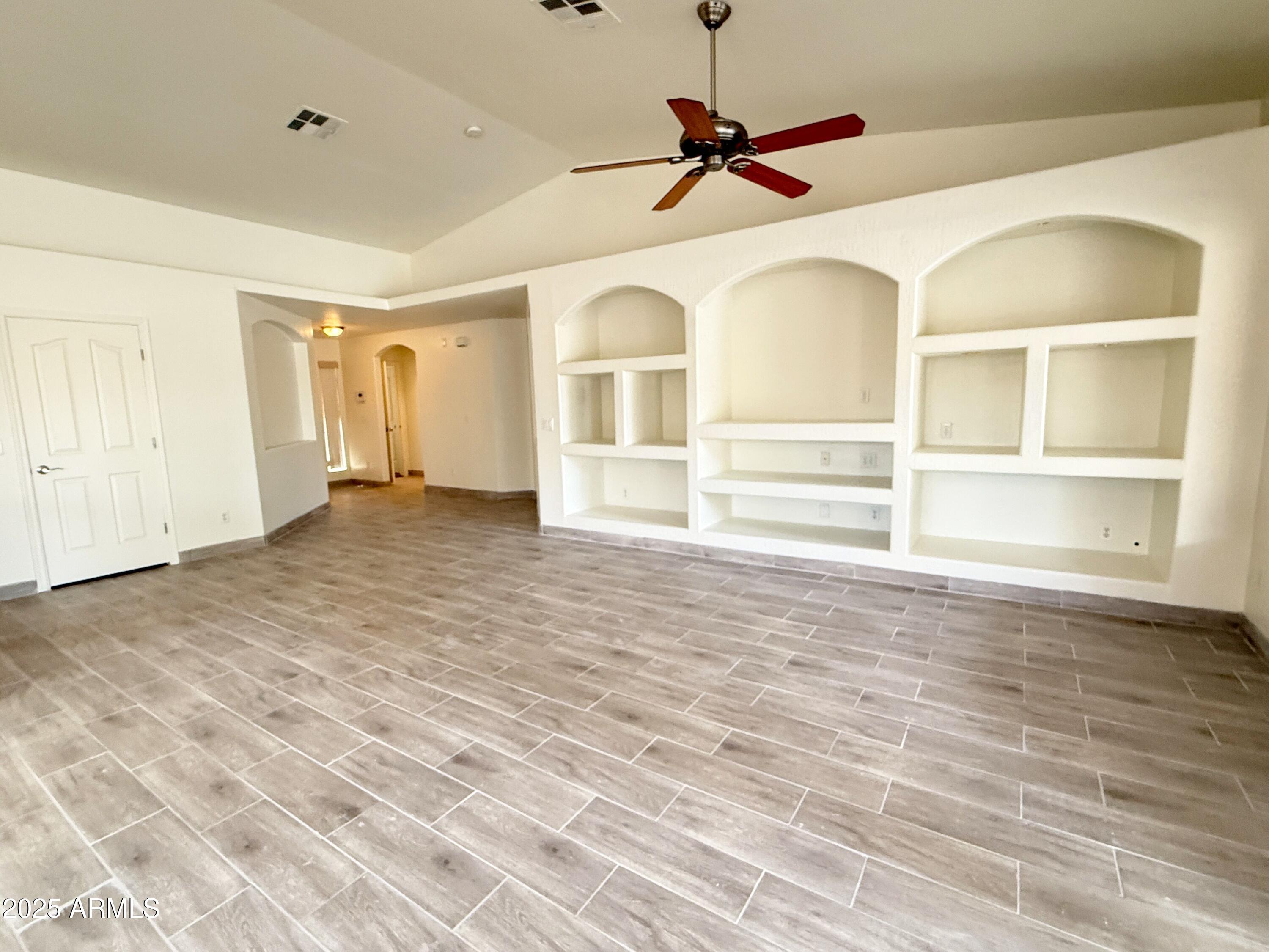 2538 West Maldonado Road Phoenix, AZ 85041 - Photo 6 of 30 IMG_1023