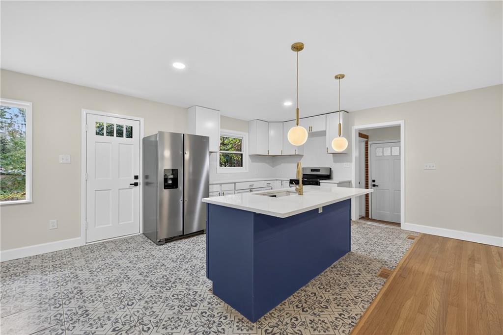 2296 Lyle Avenue Atlanta, GA 30337 - Photo 14 of 39