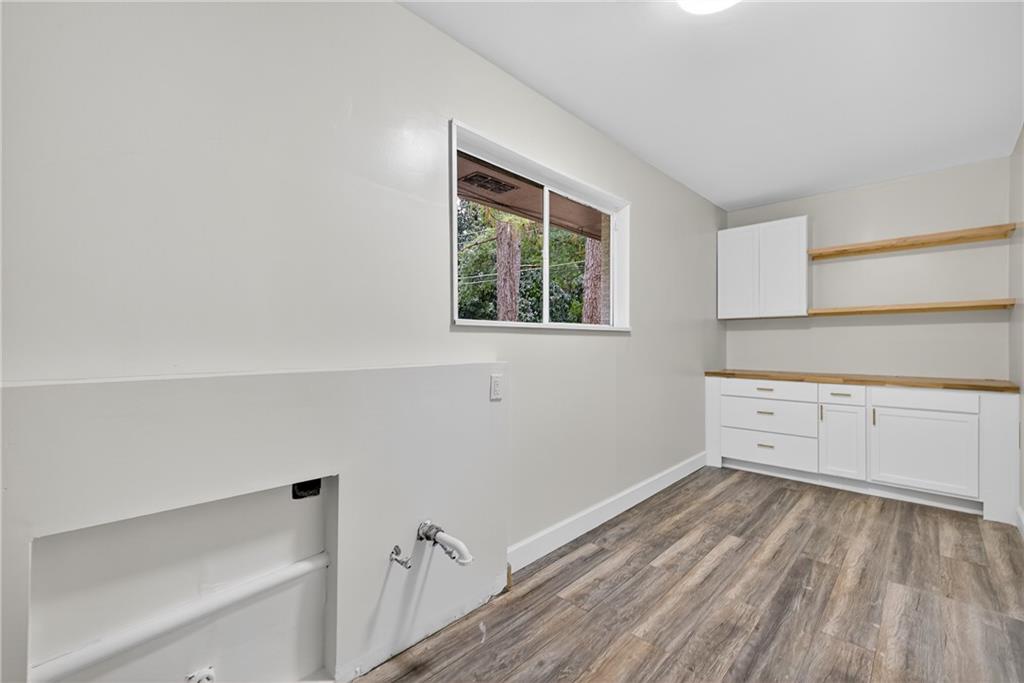 2296 Lyle Avenue Atlanta, GA 30337 - Photo 16 of 39