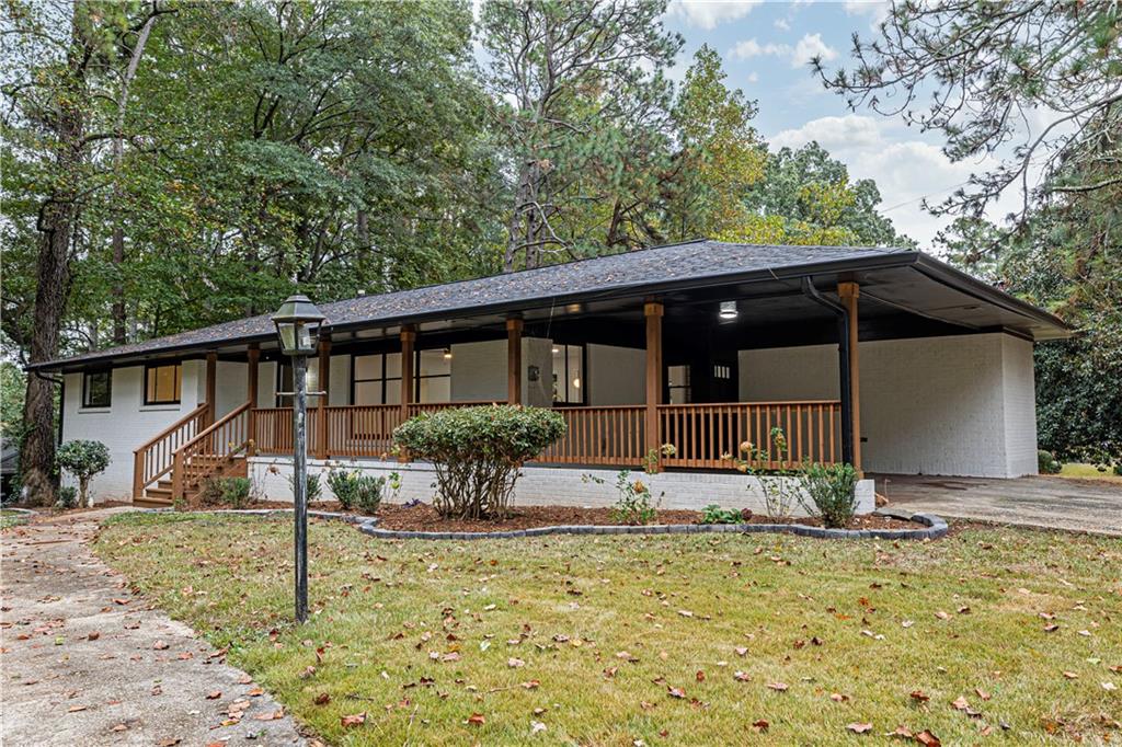 2296 Lyle Avenue Atlanta, GA 30337 - Photo 2 of 39