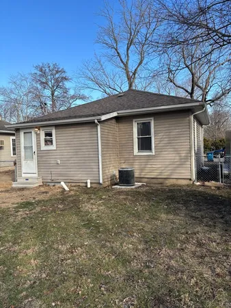 $89,000 | 718 East Taylor Street, Benton, IL 62812
