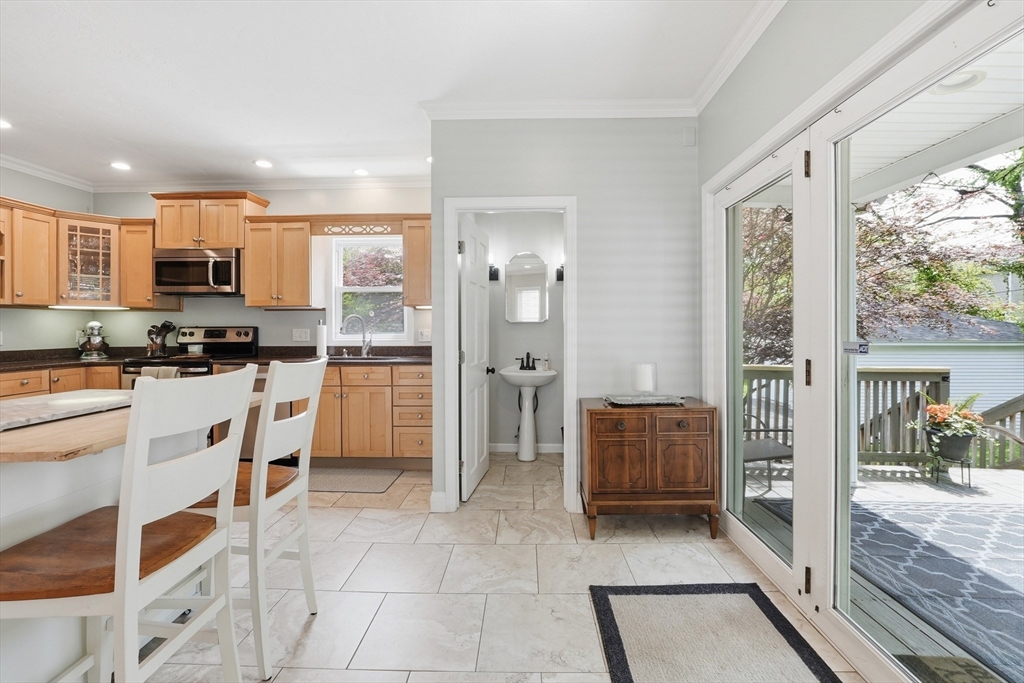 6 Anderson Avenue Worcester, MA 01604 - Photo 19 of 39