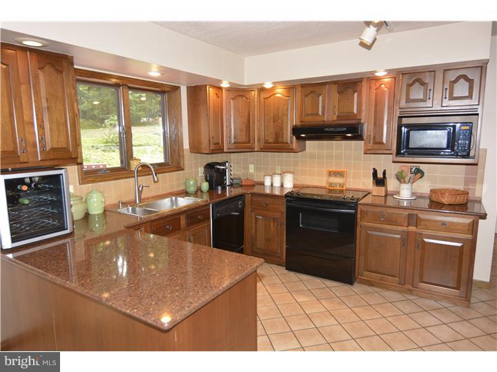 15 Harry Avenue Reading, PA 19607 - Photo 9 of 25