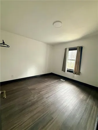 $1,400 | 5514 The Paseo, Unit 1, Kansas City, MO 64110