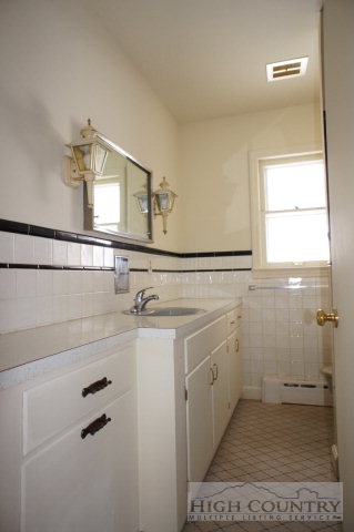 207 Hunting Road Boone, NC 28607 - Photo 12 of 27 Gallery Image 12