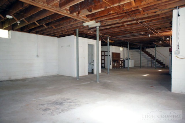 207 Hunting Road Boone, NC 28607 - Photo 19 of 27 Gallery Image 19