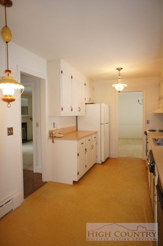 207 Hunting Road Boone, NC 28607 - Photo 9 of 27 Gallery Image 9