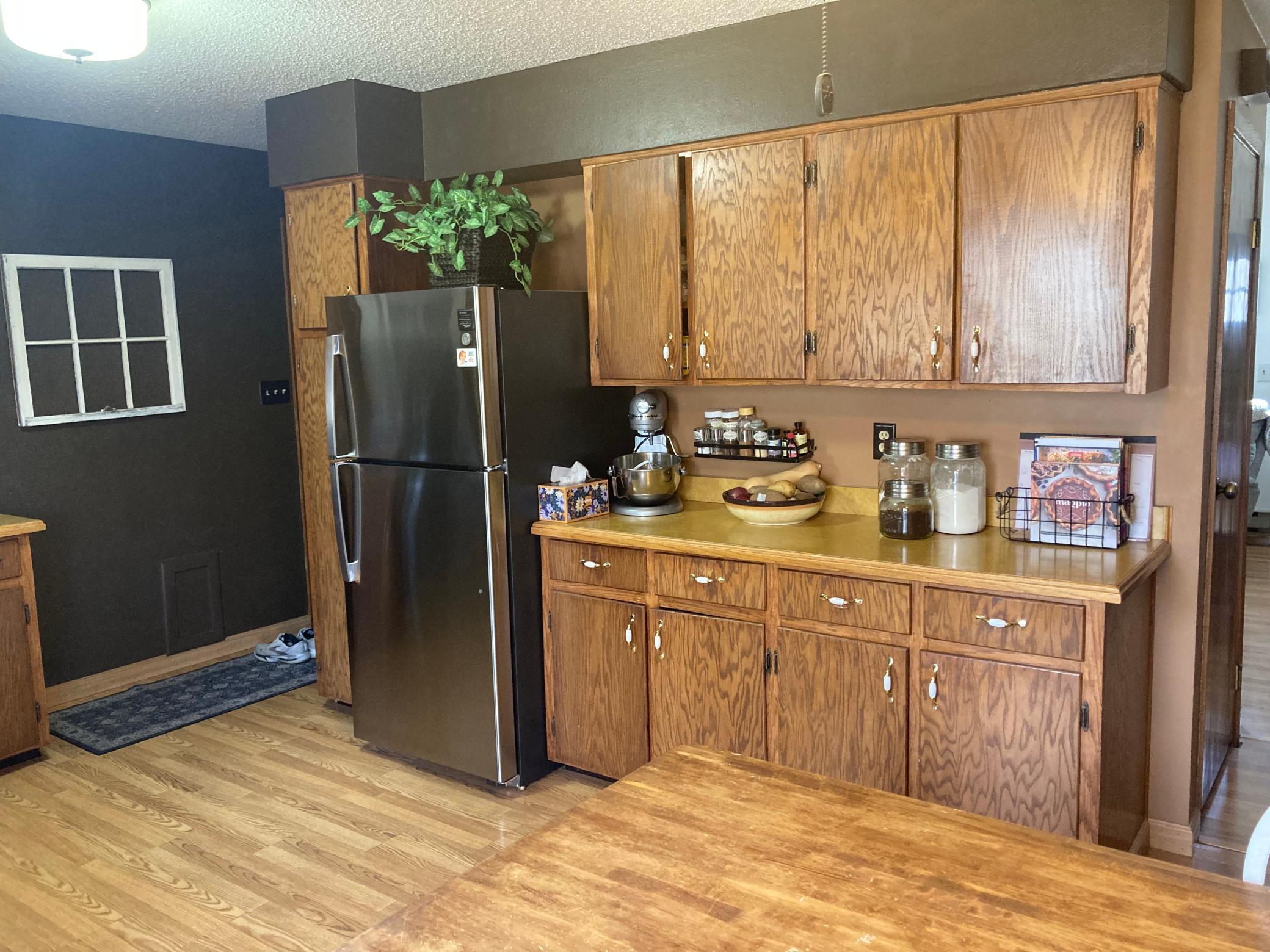 1025 Sunset Boulevard Hawley, MN 56549 - Photo 3 of 30