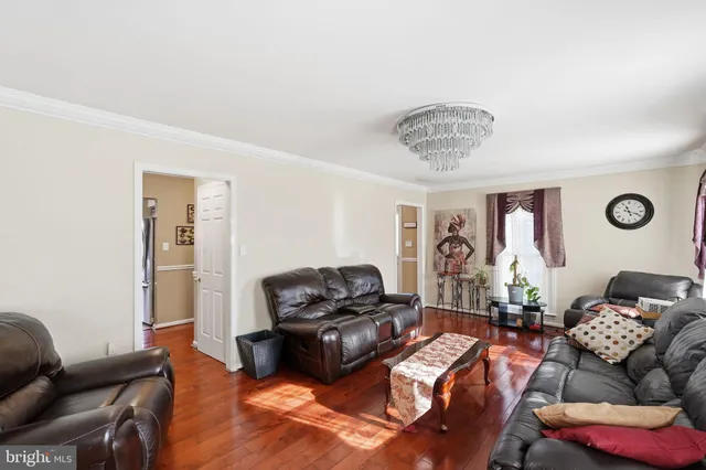 $595,000 | 5810 Apsley House Court, Alexandria, VA 22310