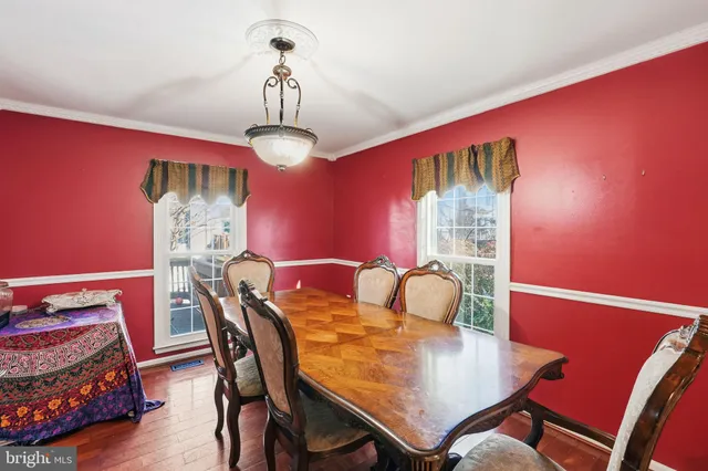$595,000 | 5810 Apsley House Court, Alexandria, VA 22310