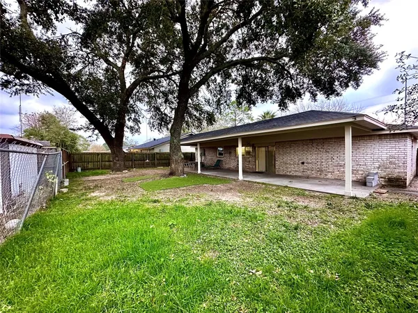 $1,700 | 7754 Bunker Wood Lane, Houston, TX 77086