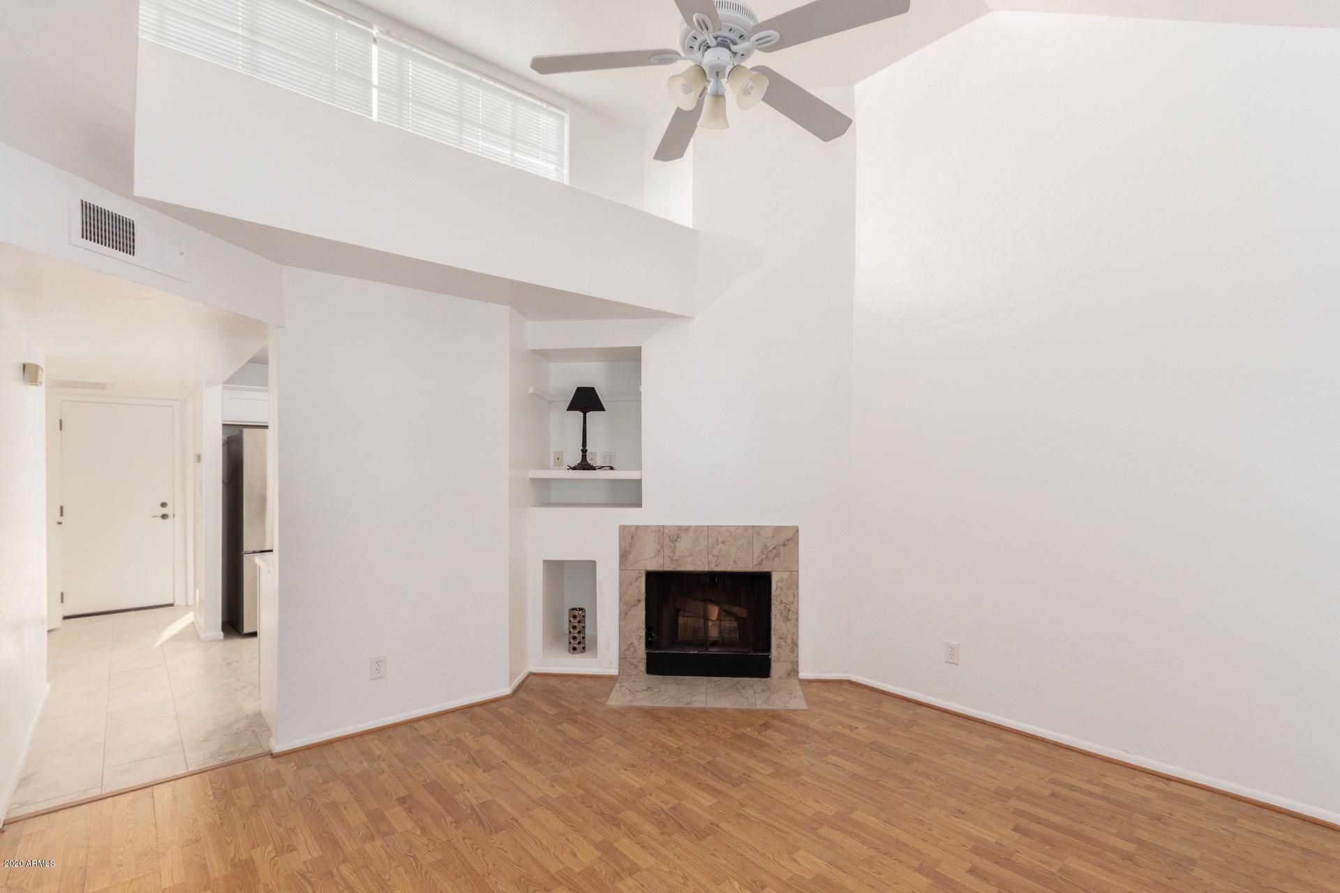 1126 West Elliot Road, Unit 2043 Chandler, AZ 85224 - Photo 14 of 25 Vaulted ceiling