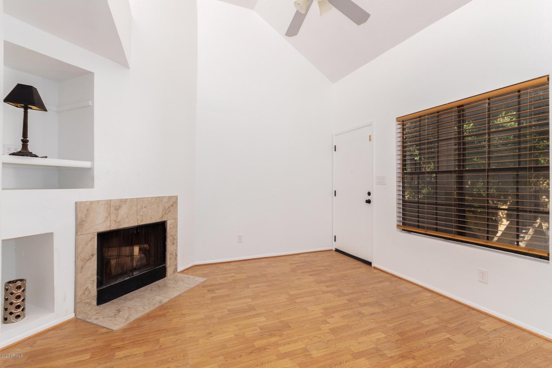 1126 West Elliot Road, Unit 2043 Chandler, AZ 85224 - Photo 24 of 25 Living room