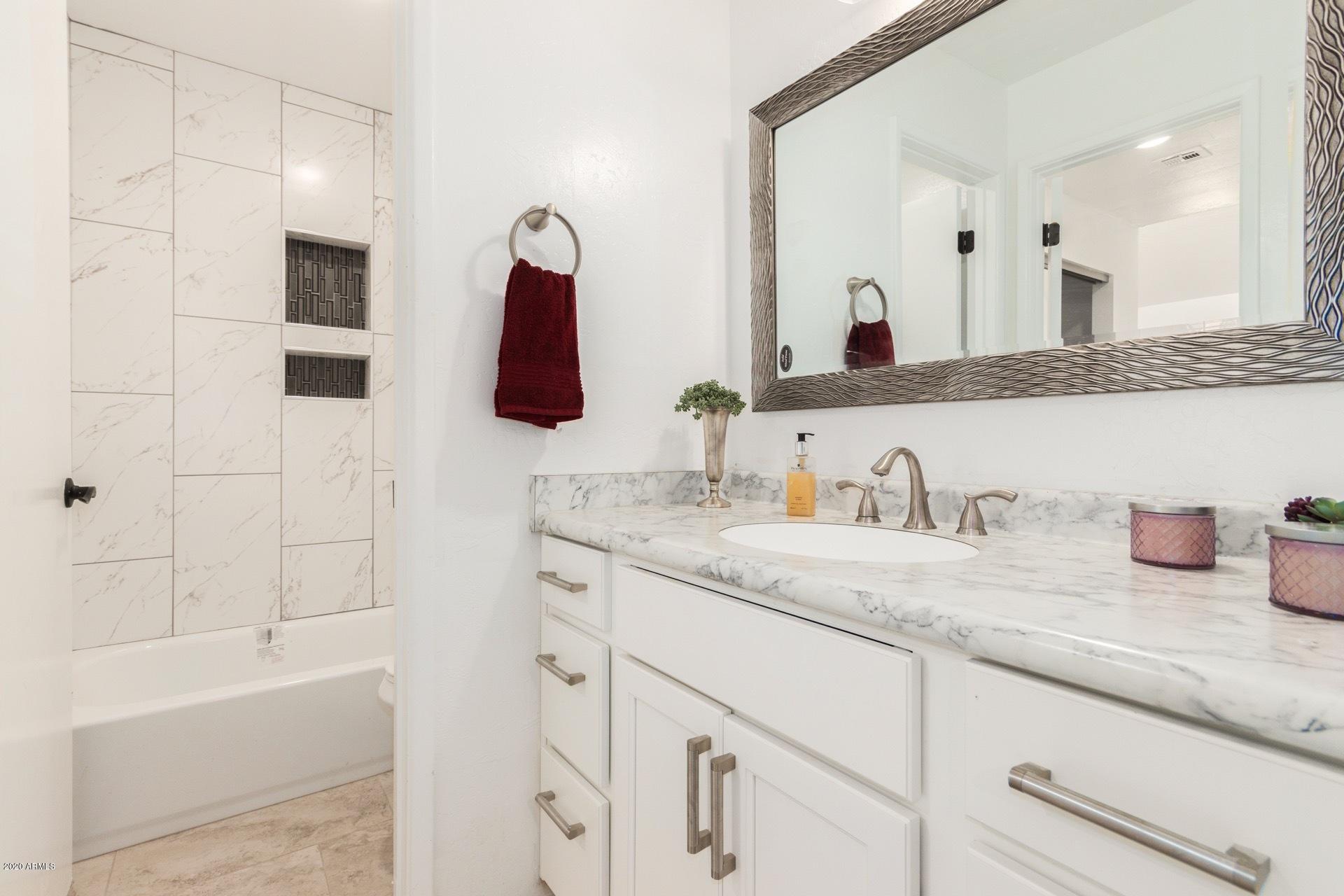 1126 West Elliot Road, Unit 2043 Chandler, AZ 85224 - Photo 8 of 25 Vanity