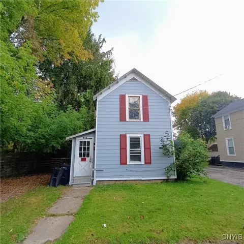 $94,900 | 117 Rosemont Drive, Syracuse, NY 13205