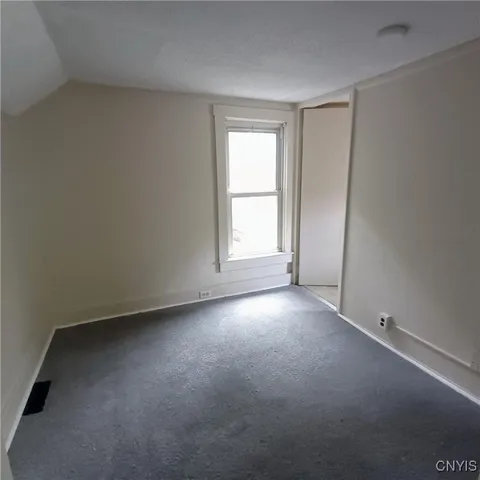 $94,900 | 117 Rosemont Drive, Syracuse, NY 13205