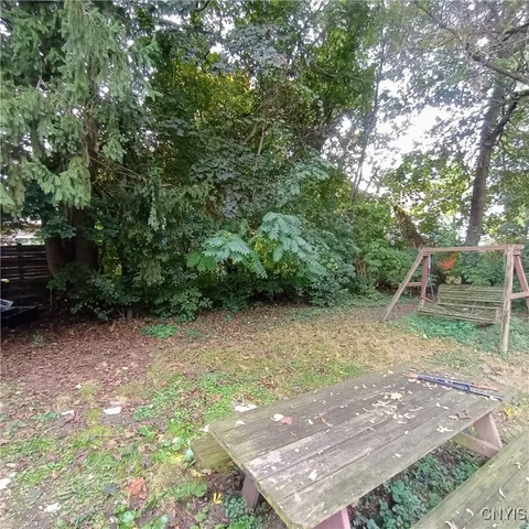 $94,900 | 117 Rosemont Drive, Syracuse, NY 13205