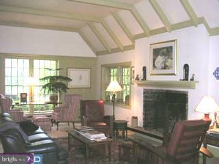 291 Windy Bush Road New Hope, PA 18938 - Photo 4 of 6 Gallery Image 4