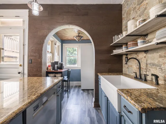 $242,500 | 405 Washington Street, Pekin, IL 61554