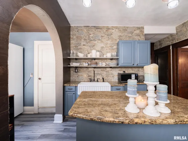 $242,500 | 405 Washington Street, Pekin, IL 61554