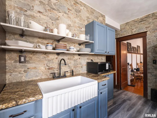 $242,500 | 405 Washington Street, Pekin, IL 61554