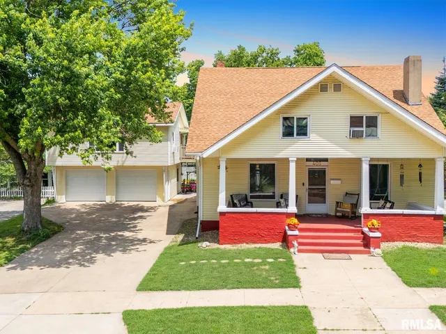 $242,500 | 405 Washington Street, Pekin, IL 61554